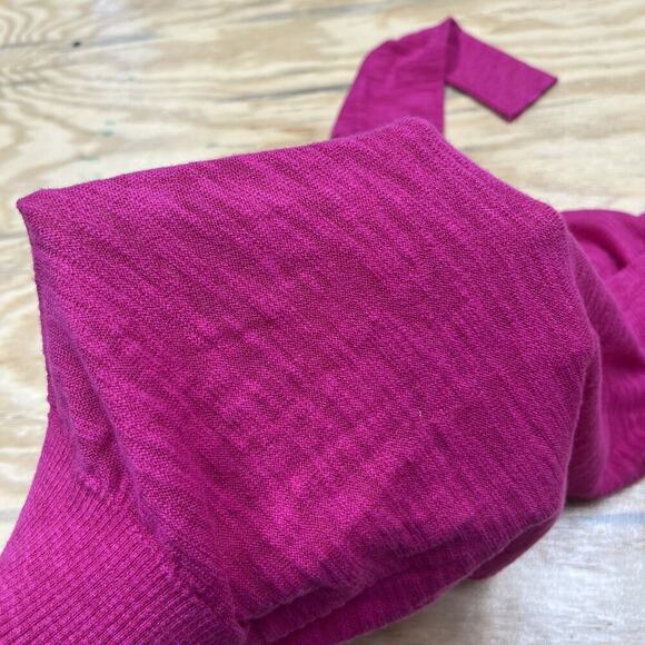 Express Y2K Deep V Neck Lightweight Sweater Women’s Size XS Pink Babydoll - Picture 6 of 11